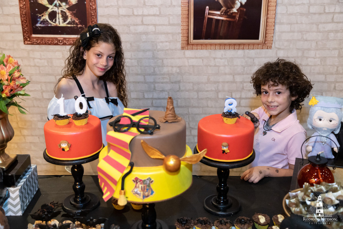 Lorena 10 anos e Leonardo 8 anos Lorena 10 anos e Leonardo 8 anos